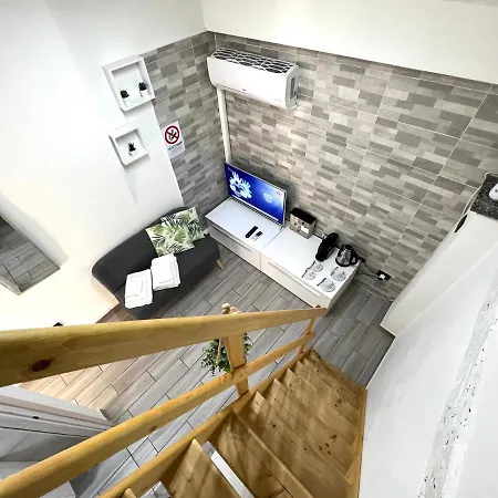 Air Of A&f Apartment